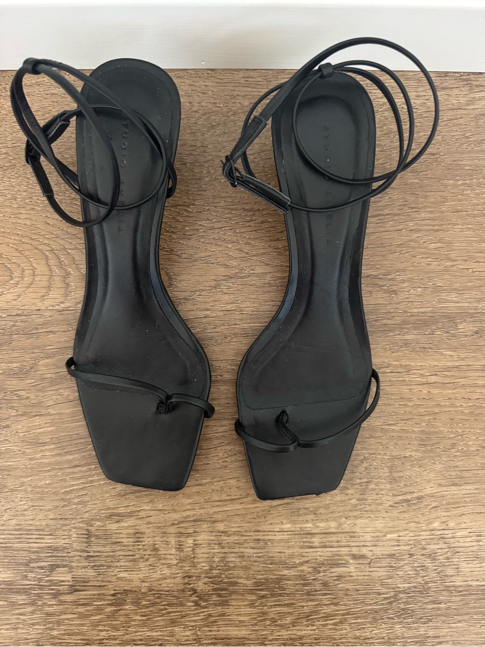 Studio Amelia Black Leather Kitten Heels Size 37